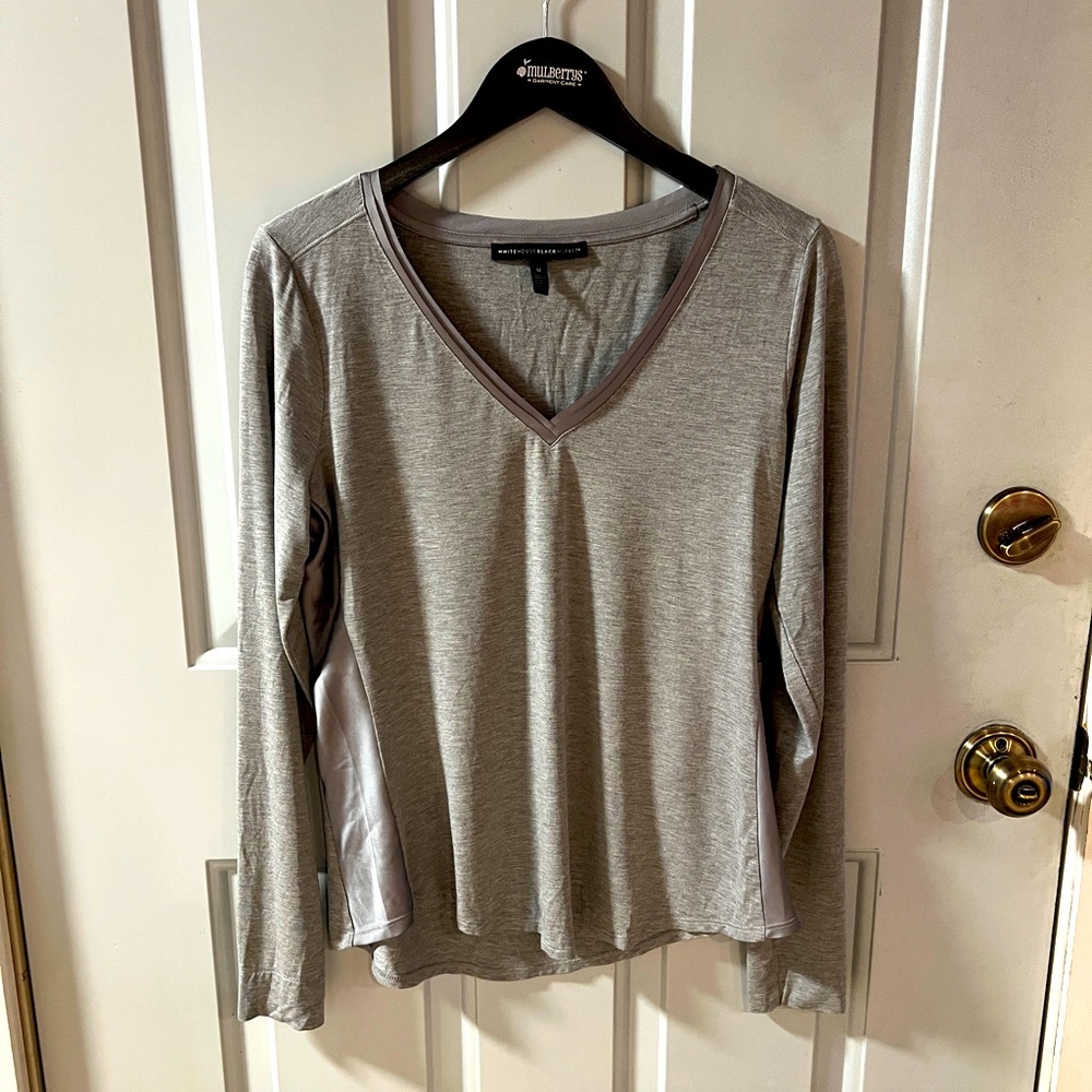 New WHBM V neck Gray Long sleeve